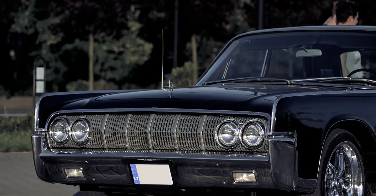 assurance voiture classique : protégez votre véhicule de collection avec des garanties adaptées et des tarifs avantageux.